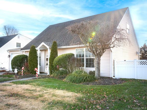 4030 Avoca Avenue, Bethpage NY 11714