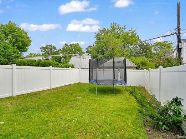 555 S 5th Avenue, Mount Vernon NY 10550