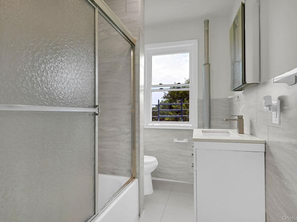 555 S 5th Avenue, Mount Vernon NY 10550