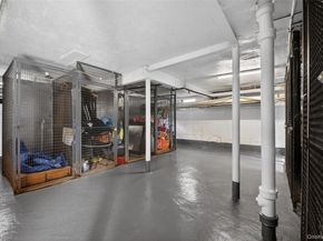 13 W Mill Drive 4A, Great Neck NY 11021