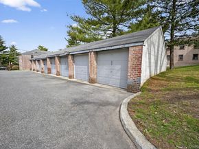 13 W Mill Drive 4A, Great Neck NY 11021