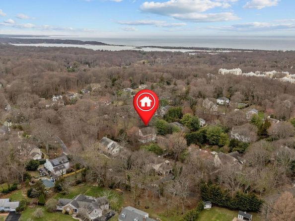 17 Nadworny Lane, Stony Brook NY 11790