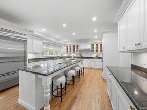 17 Nadworny Lane, Stony Brook NY 11790