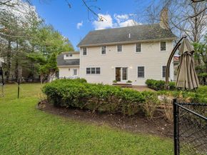 17 Nadworny Lane, Stony Brook NY 11790