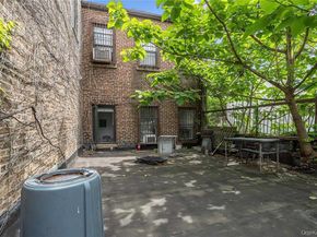 422 Bedford Avenue, Brooklyn NY 11249