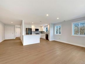 290 W Midland Pond Court 290, Moriches NY 11955
