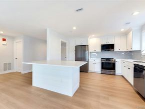 290 W Midland Pond Court 290, Moriches NY 11955