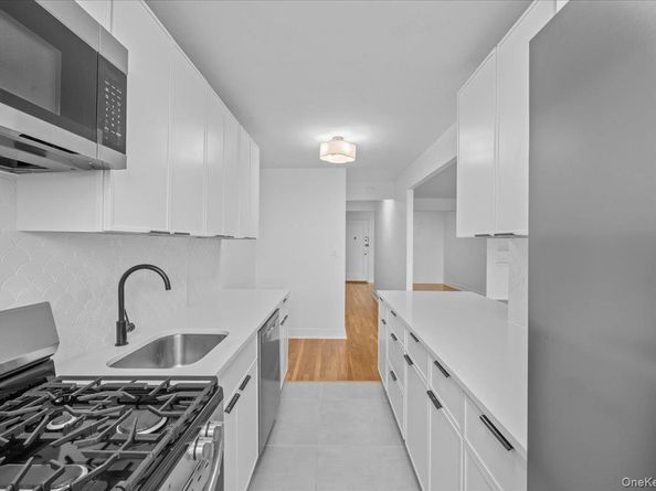 445 W 240th Street 5N, Bronx NY 10463