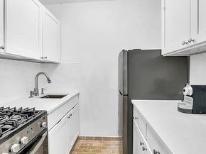 54 East 8th Street 3L, New York (Manhattan) NY 10003