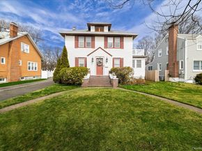 18 Phipps Avenue, East Rockaway NY 11518