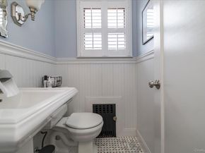 18 Phipps Avenue, East Rockaway NY 11518