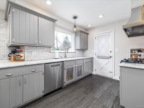 18 Phipps Avenue, East Rockaway NY 11518