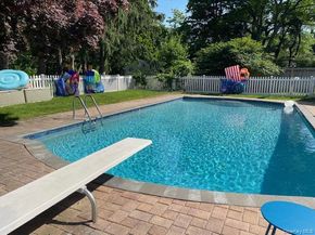 8 Prairie Road, Huntington Station NY 11746