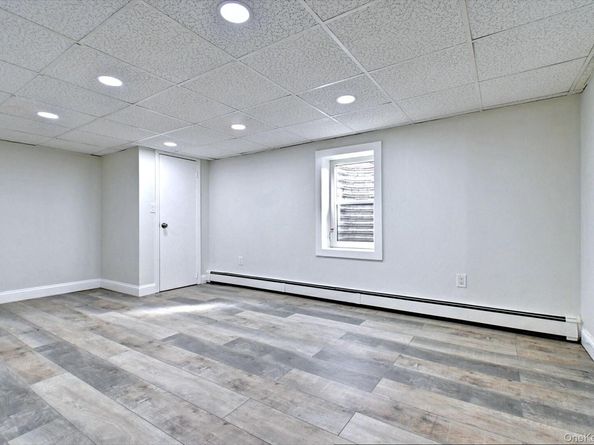 8 Prairie Road, Huntington Station NY 11746