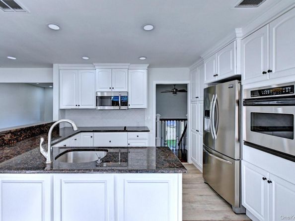 8 Prairie Road, Huntington Station NY 11746