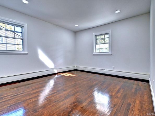 8 Prairie Road, Huntington Station NY 11746