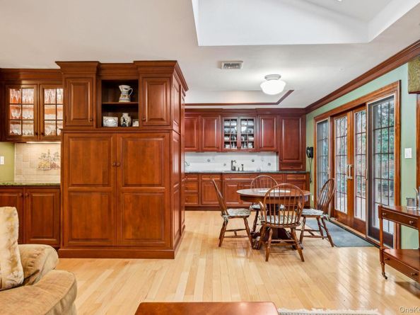 7 Short Path, Nissequogue NY 11780