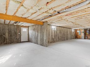 3421 Hawthorne Drive N, Wantagh NY 11793