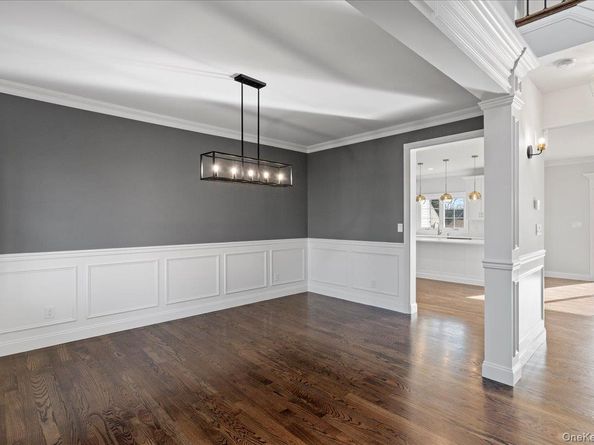 3421 Hawthorne Drive N, Wantagh NY 11793