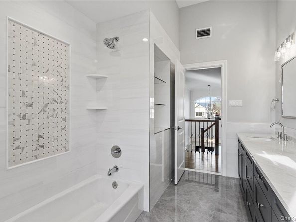 3421 Hawthorne Drive N, Wantagh NY 11793