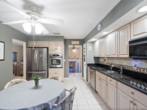 51 Deer Lane, Hicksville NY 11801