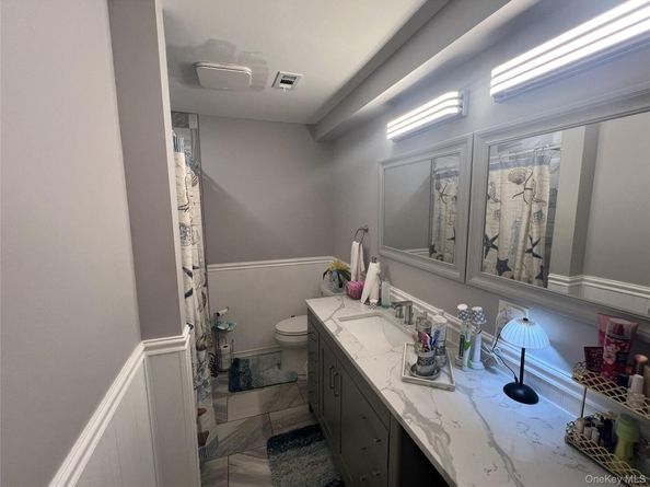 53 Pointe Circle S 53, Coram NY 11727