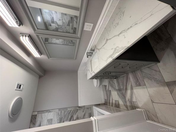 53 Pointe Circle S 53, Coram NY 11727