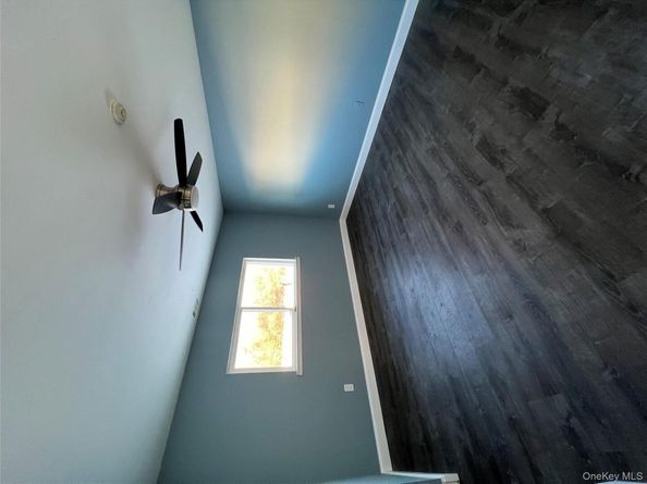 53 Pointe Circle S 53, Coram NY 11727