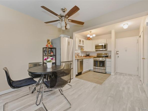 280 Guy Lombardo Avenue 2H, Freeport NY 11520