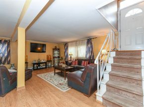 6 Clarke Street, Brentwood NY 11717