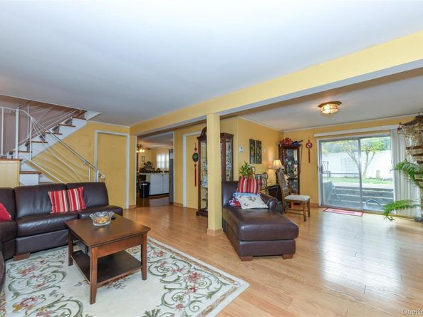 6 Clarke Street, Brentwood NY 11717