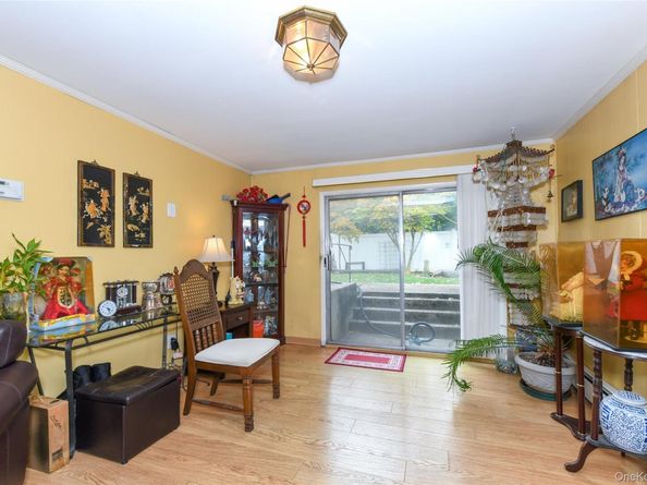 6 Clarke Street, Brentwood NY 11717