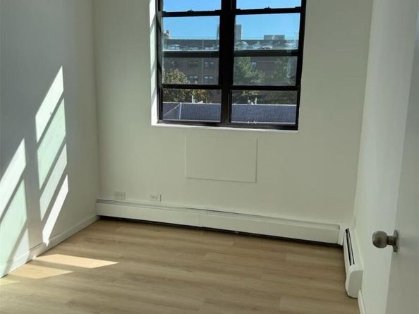 144-63 37th Avenue 4B, Flushing NY 11354