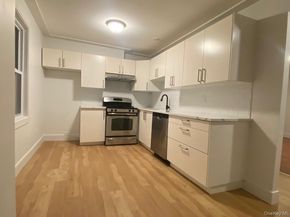 168 Jefferson Avenue, Roslyn Heights NY 11577