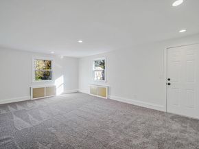 25 Oxford Drive, Freeport NY 11520