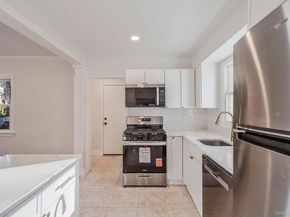 25 Oxford Drive, Freeport NY 11520