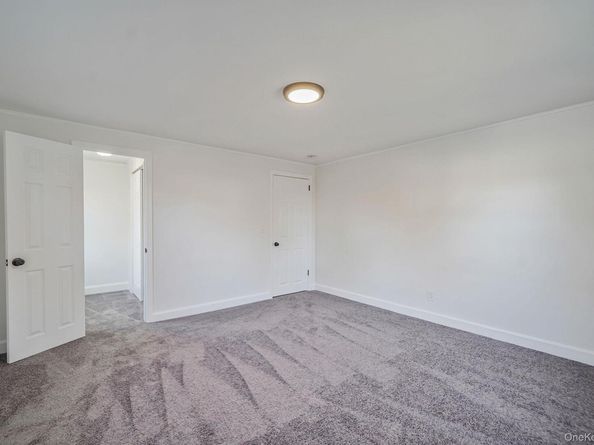 25 Oxford Drive, Freeport NY 11520