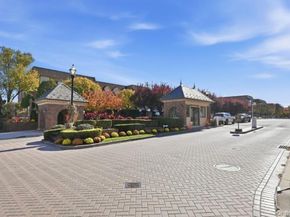 14-14 Bonnie, Bayside NY 11360