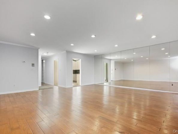 14-14 Bonnie, Bayside NY 11360