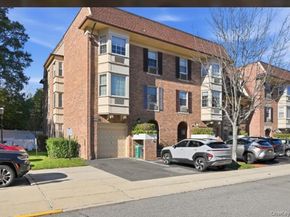 14-14 Bonnie, Bayside NY 11360