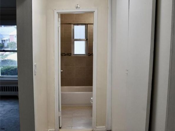 198-44 Pompeii Avenue 1A, Hollis NY 11423