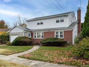 556 Jackson Street, Baldwin NY 11510
