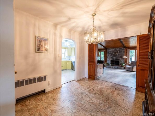 556 Jackson Street, Baldwin NY 11510