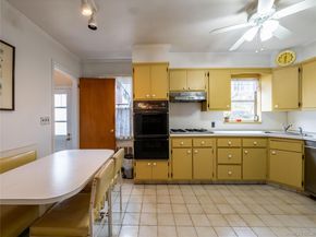 556 Jackson Street, Baldwin NY 11510