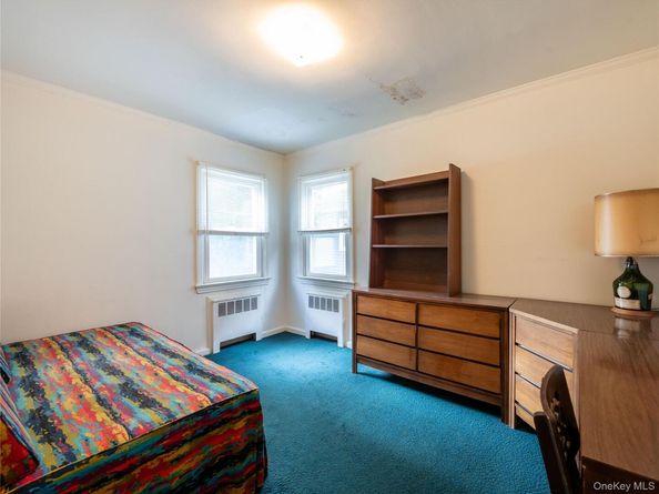 556 Jackson Street, Baldwin NY 11510