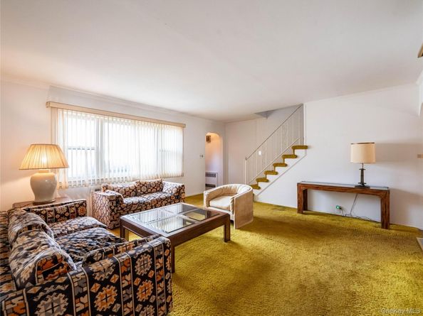 556 Jackson Street, Baldwin NY 11510