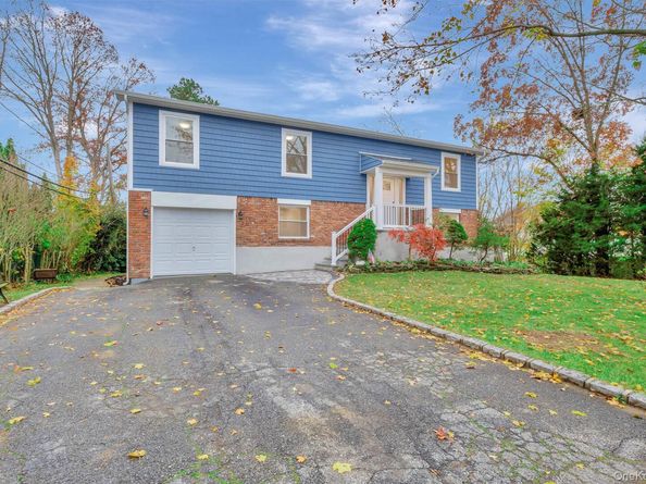 2 Highland Place, Nesconset NY 11767