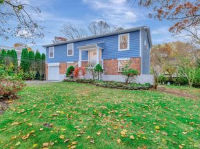 2 Highland Place, Nesconset NY 11767