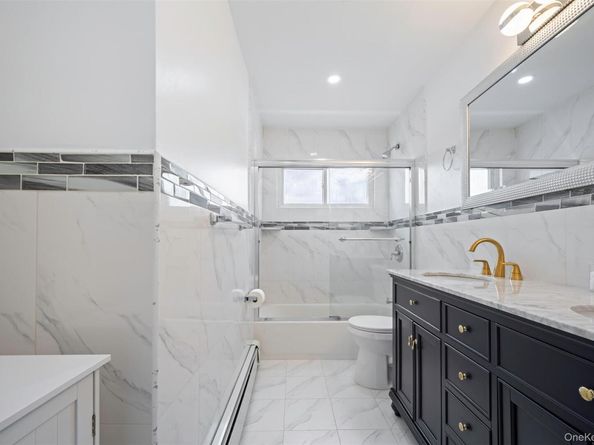 3 Ozone Place, Massapequa NY 11758