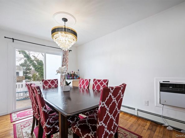 3 Ozone Place, Massapequa NY 11758